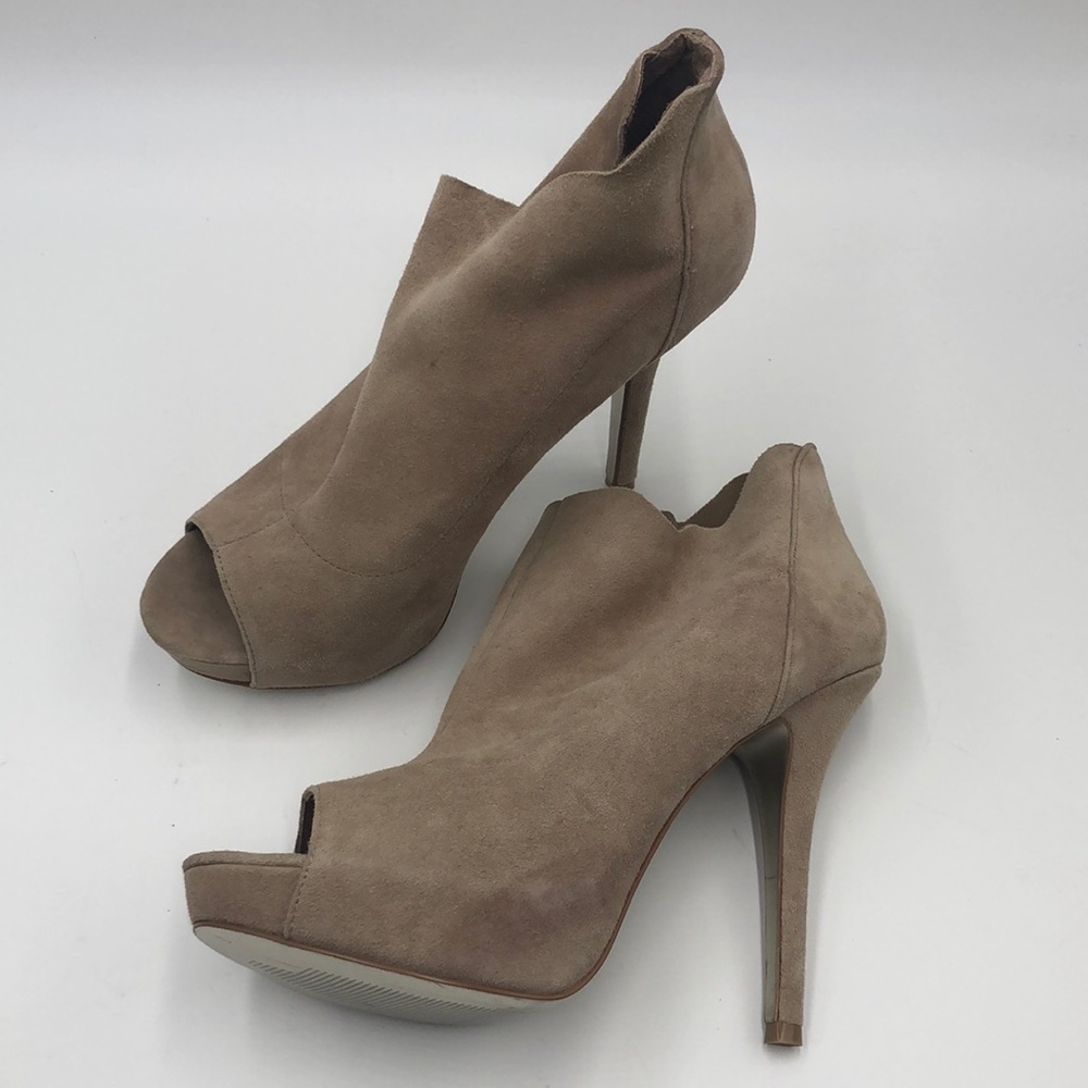 Steve Madden Lovelly Suede Ankle Boots